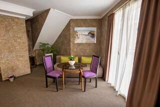Отель Hotel Perfect Варна Суперлюкс с гидромассажной ванной и балконом-3